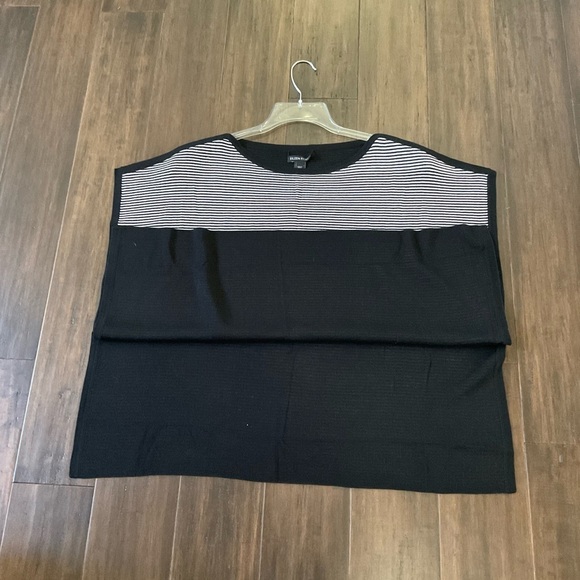 Eileen Fisher Bateau Neck Black & White Striped Box Top Size L/XL - Picture 8 of 9
